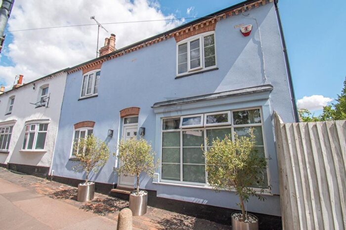 3 Bedroom Semi-detached House For Sale In The Parade, Fleckney, LE8