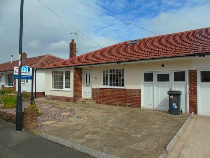 3 Bedroom Bungalow To Rent In Sawley Drive, Great Harwood, Blackburn, Lancashire, BB6