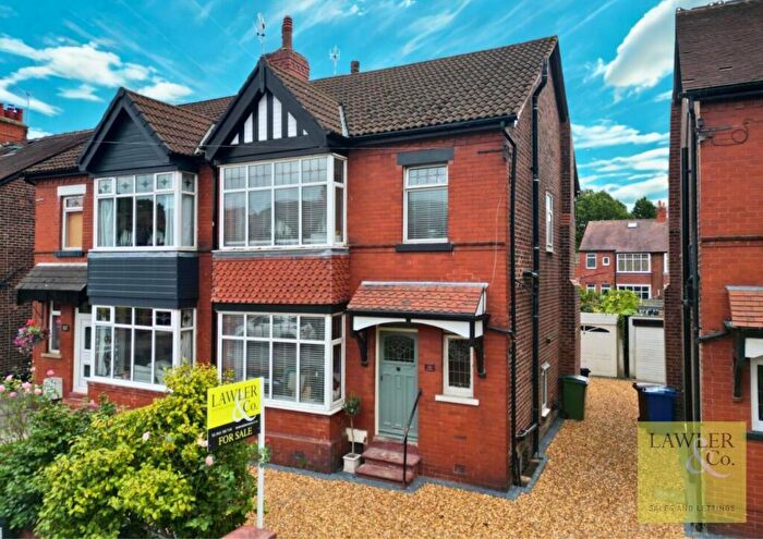 3 Bedroom Semi-Detached House For Sale In Wellfield Road, Stockport, Cheshire, SK2