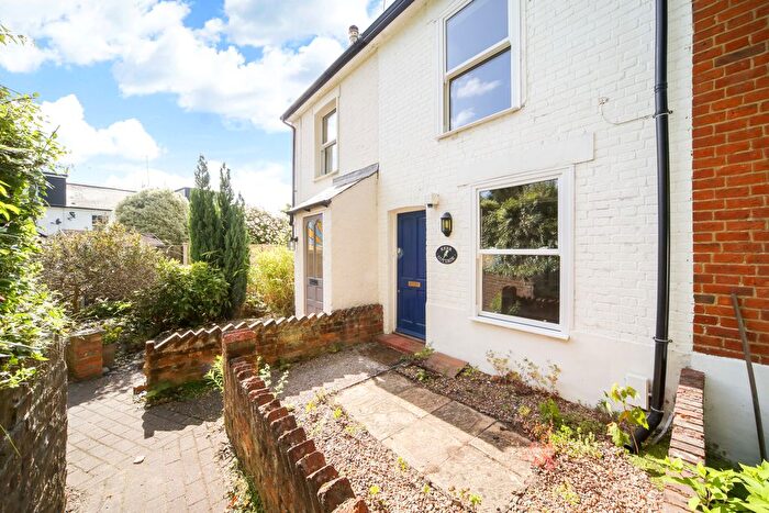 2 Bedroom Detached House To Rent In Waverley Road, Weybridge, KT13