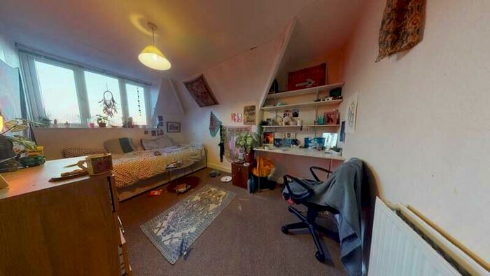 11 Bedroom Terraced House To Rent In Grosvenor Road, Hyde Park, Leeds, LS6