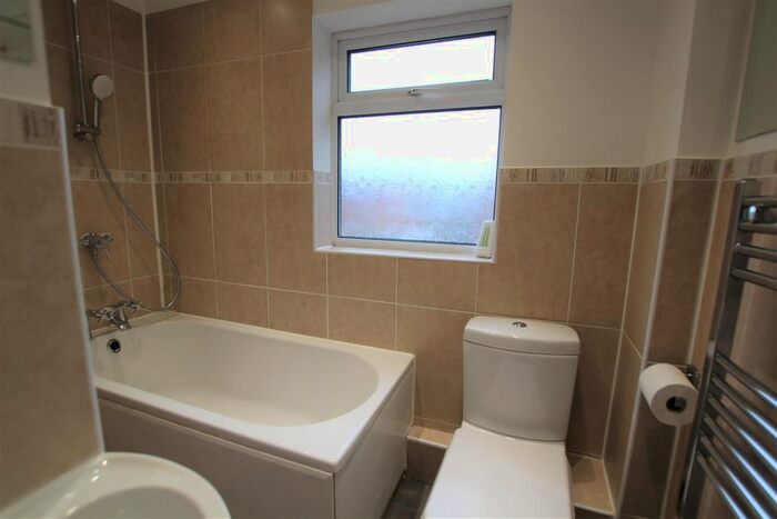 Property To Rent In King Edward Road, Brentwood, CM14