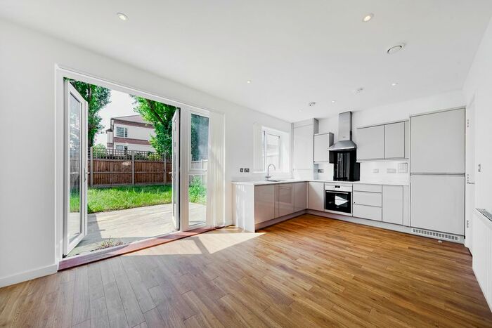 4 Bedroom Terraced House To Rent In Reynard Way, Brentford, Brentford, TW8