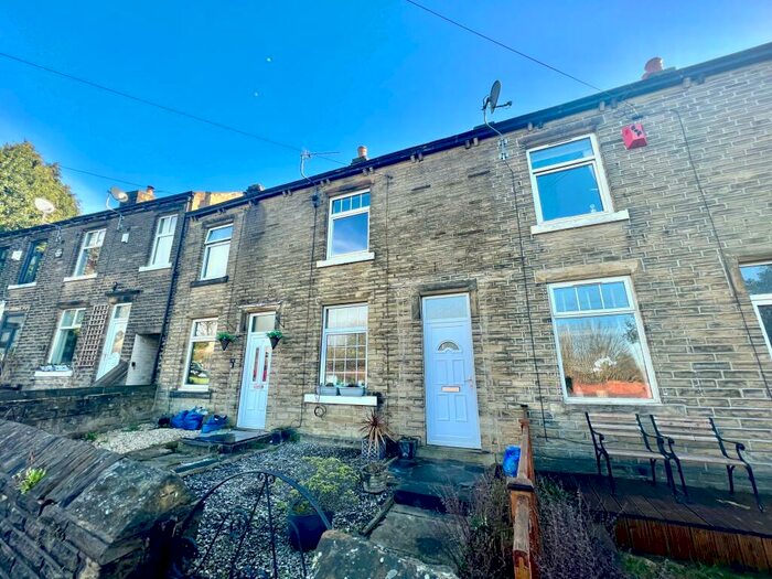 2 Bedroom House To Rent In Lightcliffe Road, Huddersfield, HD6