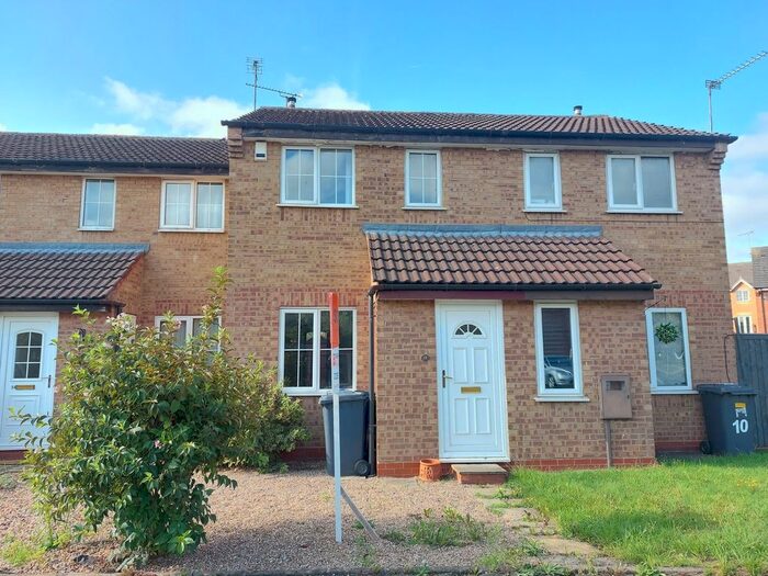 2 Bedroom Semi-Detached House To Rent In Barley Close, Burton-On-Trent, DE14