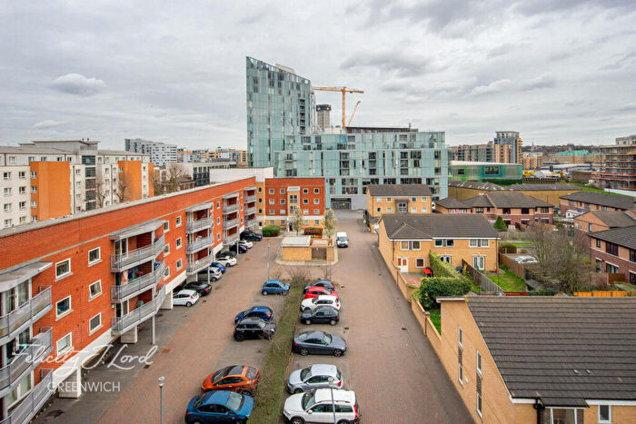 2 Bedroom Apartment To Rent In Creek Road, London, SE8