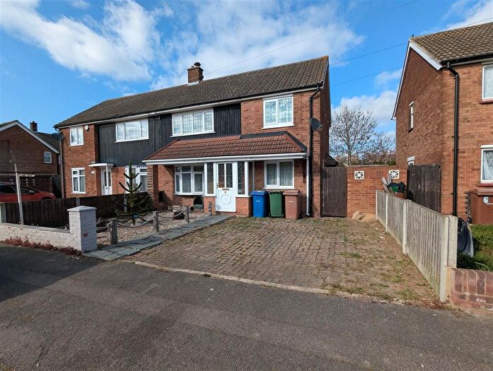 3 Bedroom Semi-Detached House To Rent In Morant Road, Chadwell St.Mary, RM16