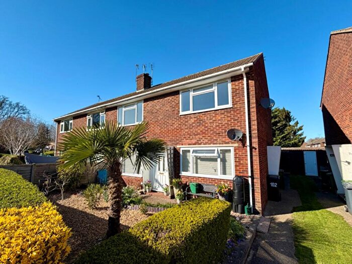 2 Bedroom Apartment For Sale In Cranbourne, Basingstoke, RG21