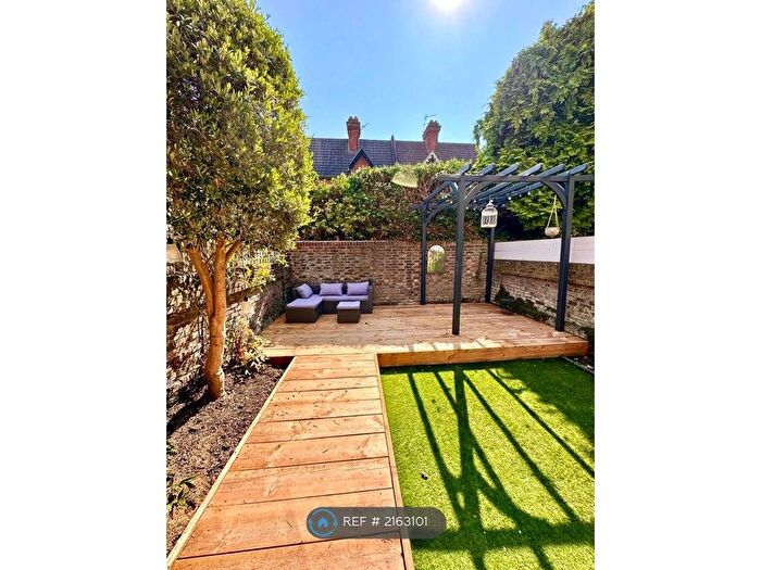 4 Bedroom Terraced House To Rent In St. Andrews Road, Southsea, PO5