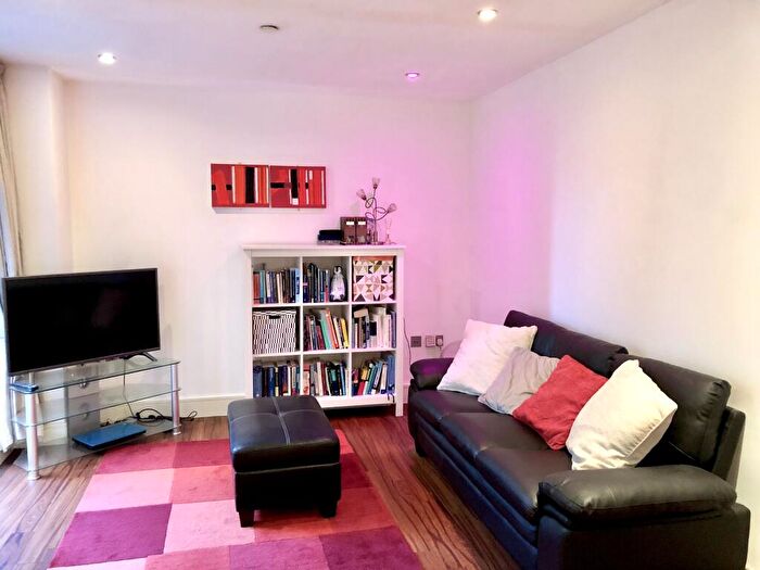 1 Bedroom Apartment To Rent In The Ropewalk, Nottingham, NG1