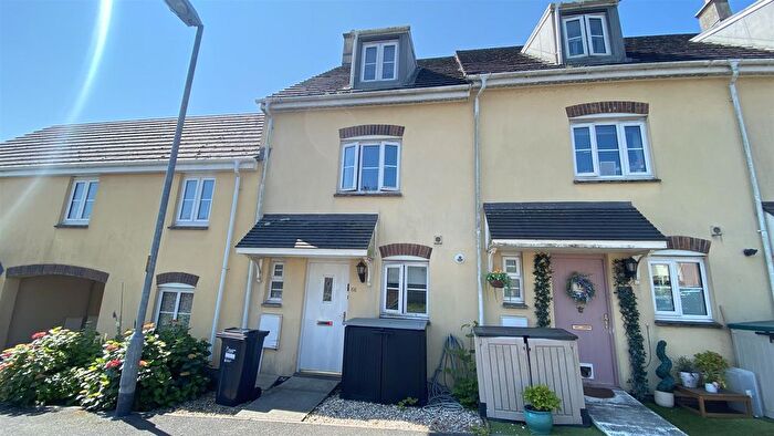 3 Bedroom Town House For Sale In Launceston, Cornwall, PL15