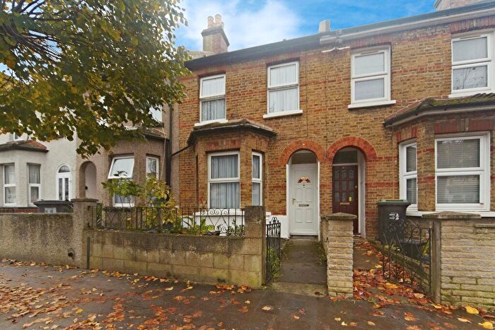 2 Bedroom Terraced House For Sale In Dennett Road, Croydon, Surrey, CR0