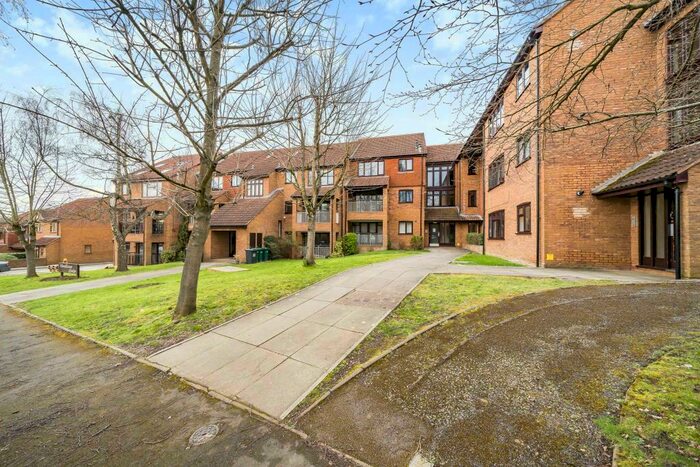 2 Bedroom Apartment To Rent In Woodhouse Eves, Northwood, HA6