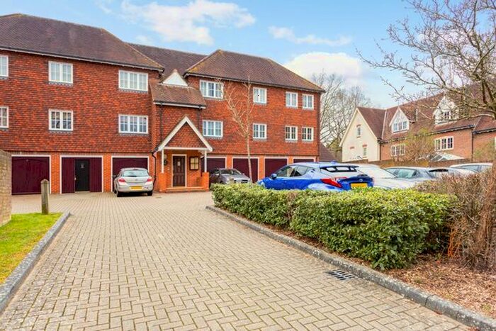2 Bedroom Flat To Rent In Whitebeam Court, Lower Village, Haywards Heath, RH16