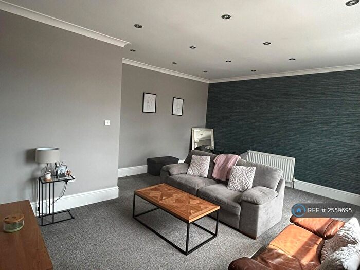 2 Bedroom Flat To Rent In Bill Quay, Gateshead, NE10