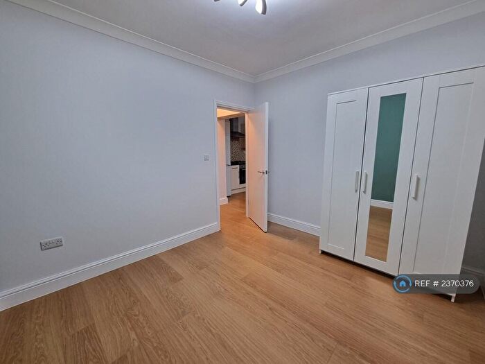 1 Bedroom Flat To Rent In Lea Bridge Road, London, E10