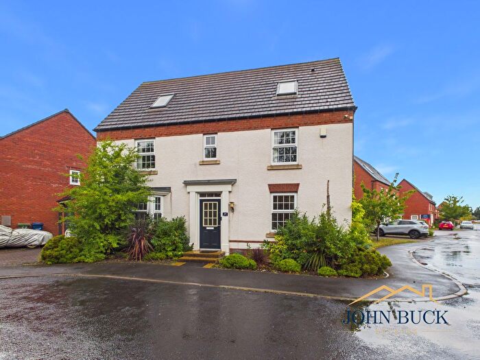6 Bedroom Detached House For Sale In Edale Close, Teal Farm, NE38