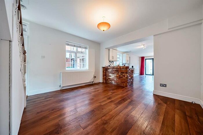 2 Bedroom Semi-Detached House For Sale In Pinewood Avenue, Crowthorne, Berkshire, RG45