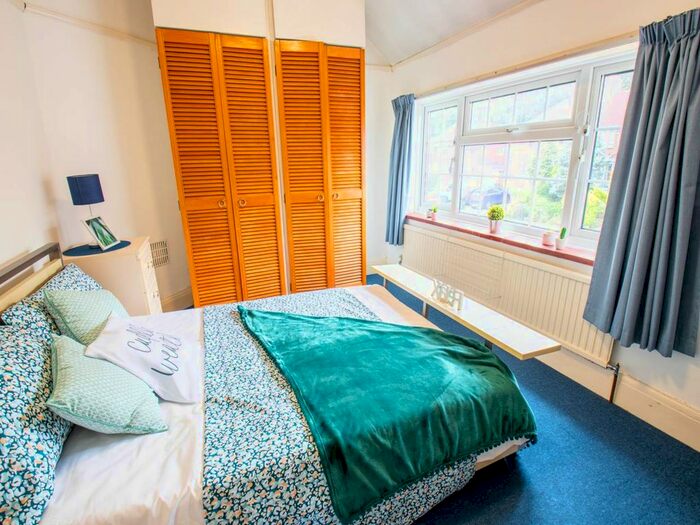 6 Bedroom Property To Rent In Downs Road, Canterbury, Kent, CT2