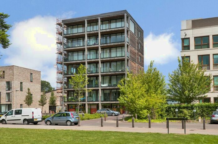 2 Bedroom Flat To Rent In Aberdeen Avenue, Cambridge, CB2