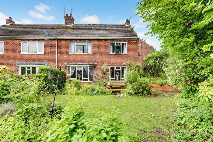 3 Bedroom Semi-Detached House For Sale In Thorneywood Avenue, Kirkby-In-Ashfield, NG17