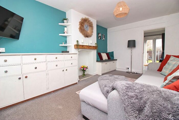 2 Bedroom Semi-Detached House For Sale In Fen Pond Road, Ightham, TN15