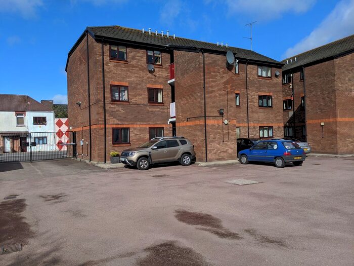 1 Bedroom Flat To Rent In Pascall Court, St. Peters Street, Cardiff, CF24