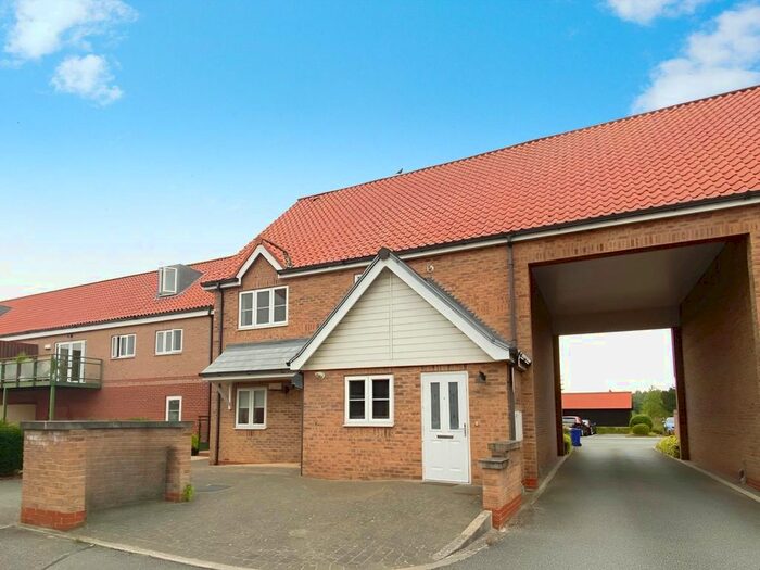 2 Bedroom Flat To Rent In Ellisons Quay, Burton Waters, Lincoln, LN1