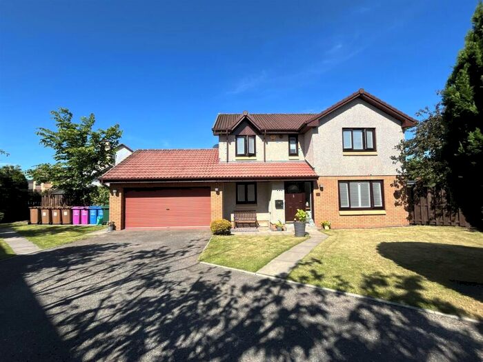 6 Bedroom Detached House For Sale In Brucelands, Elgin, IV30