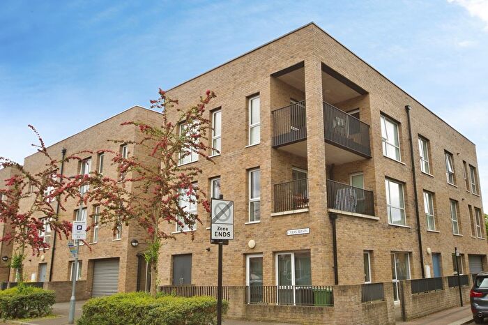 2 Bedroom Flat For Sale In Union Road, London, E17