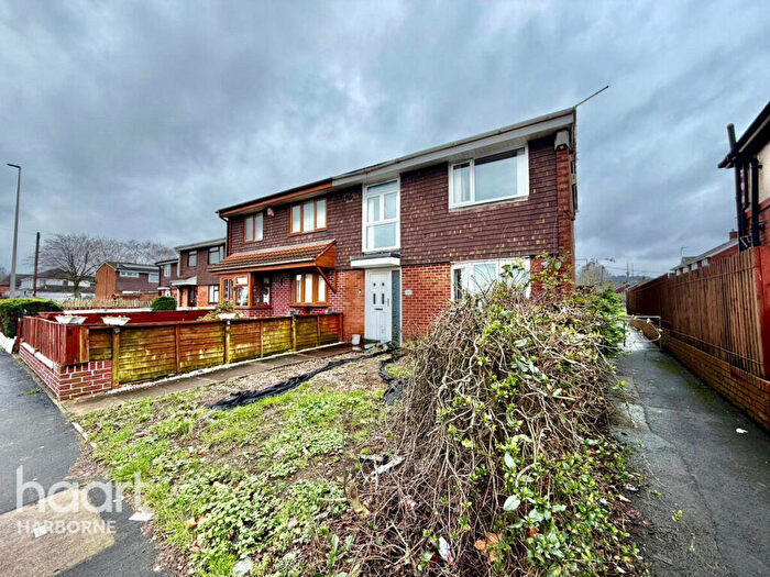 3 Bedroom Semi Detached House To Rent In Birchfield Ln, Oldbury, B69
