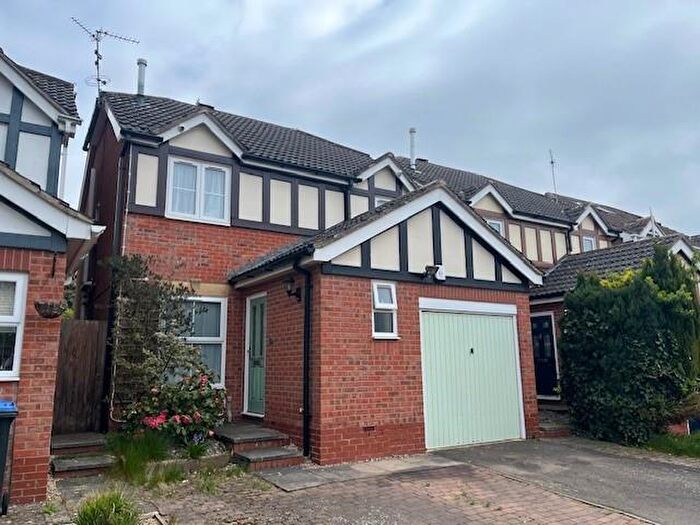 3 Bedroom Semi-Detached House To Rent In Adamswood Close, Market Harborough, LE16