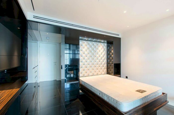 Studio To Rent In The Heron, City, London, EC2Y