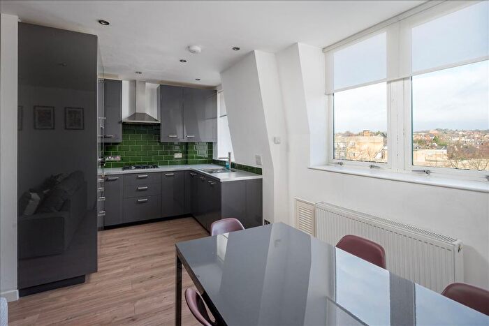 2 Bedroom Flat To Rent In Jubilee Heights, London, NW2