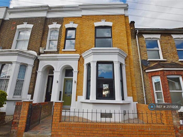 4 Bedroom Terraced House To Rent In Vicarage Road, London, E15