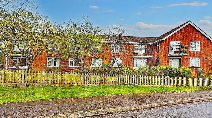 2 Bedroom Flat To Rent In Bassett Green Village, Southampton, SO16