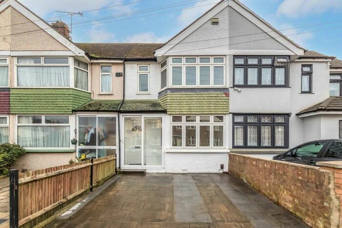 3 Bedroom Terraced House To Rent In Rochester Avenue, Feltham, TW13