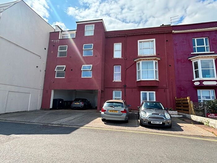 1 Bedroom Flat To Rent In Marine Parade, Dawlish, EX7