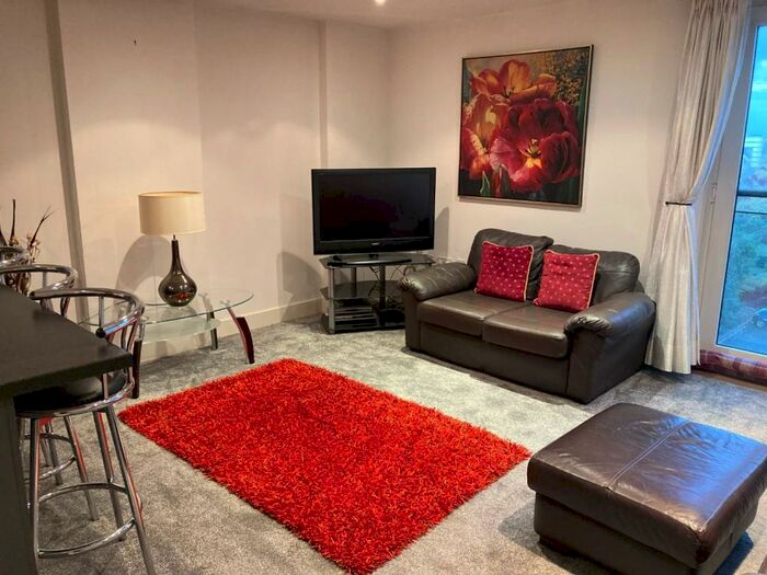 2 Bedroom Apartment To Rent In Flathom House, Ferry Court, Cardiff, CF11