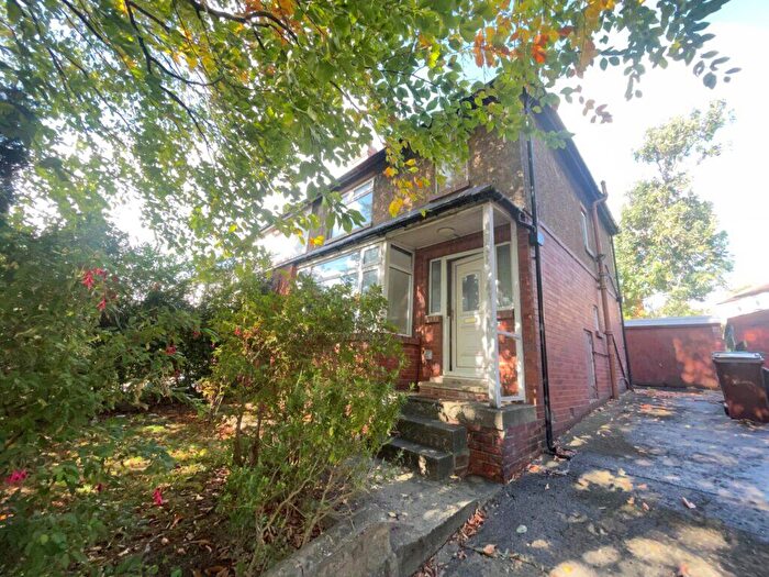 3 Bedroom Semi Detached House To Rent In Stainbeck Road, Leeds, LS7