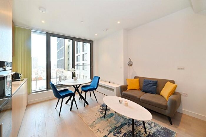 Studio To Rent In Park Drive, London, E14