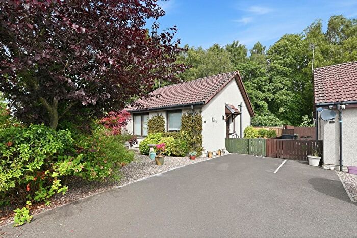 2 Bedroom Detached Bungalow For Sale In Gifford Court, Glenrothes, KY6
