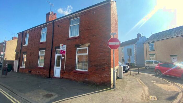 2 Bedroom End Of Terrace House To Rent In Thanet Street, Clay Cross, Chesterfield, S45