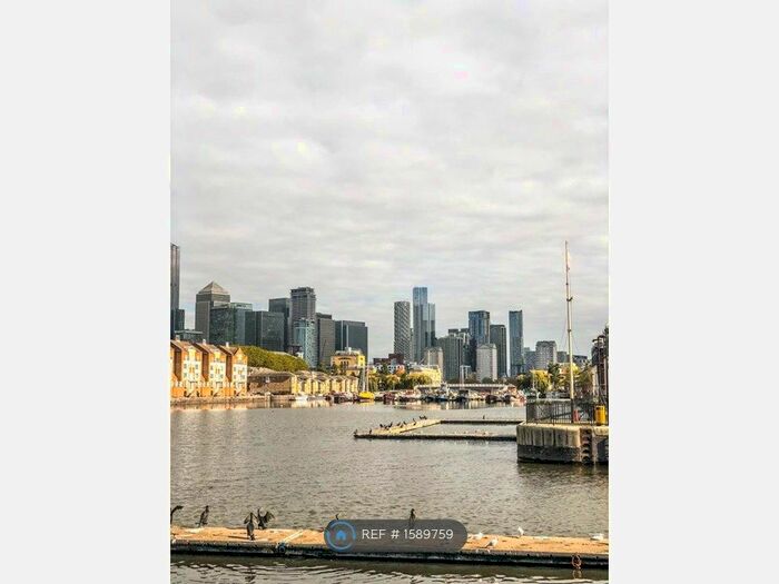 4 Bedroom Semi-Detached House To Rent In Greenland Quay, London, SE16