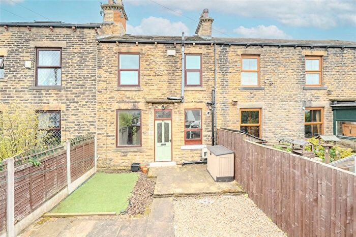 2 Bedroom Terraced House For Sale In Half Mile, Leeds, West Yorkshire, LS13