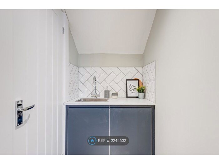 1 Bedroom Flat To Rent In Wynyard Road, Sheffield, S6