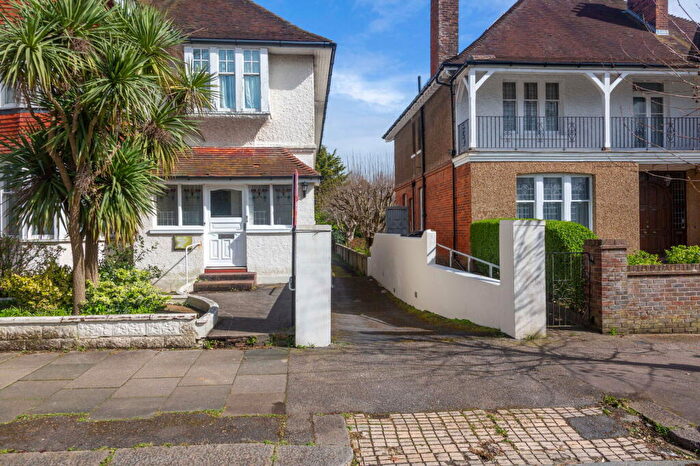 3 Bedroom Flat For Sale In Palmeira Ave, Hove, BN3