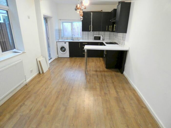 5 Bedroom Terraced House To Rent In Burley Road, London, E16
