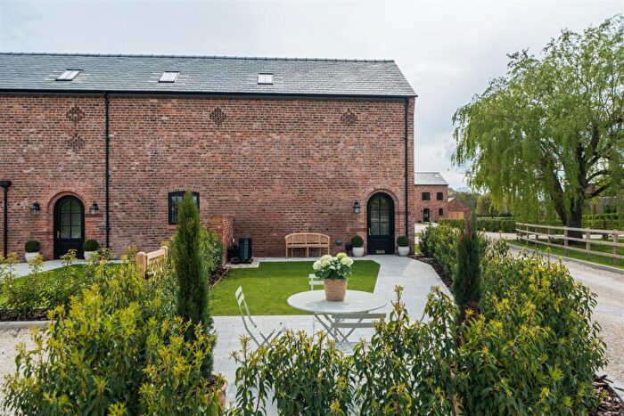 2 Bedroom Barn Conversion For Sale In Old Hall Country Estate, Chester, CH3