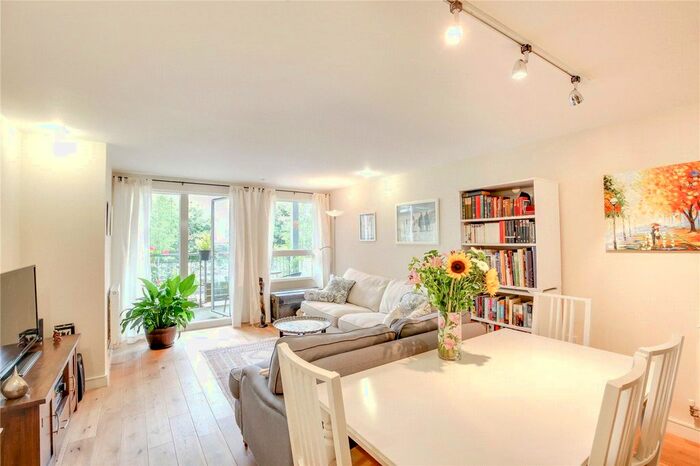 2 Bedroom Flat To Rent In Seren Park Gardens, Blackheath, London, SE3